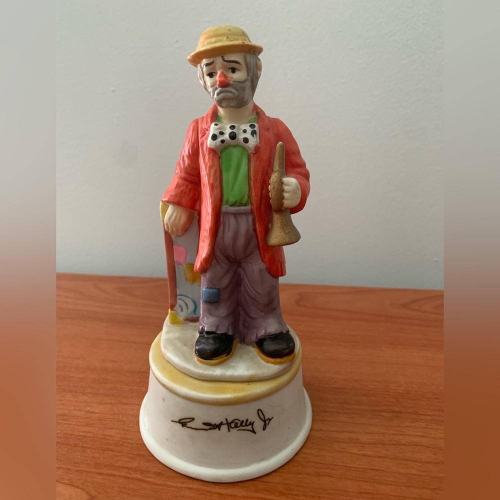 Flambro Emmett Kelly Jr. Clown Music Box  Works
